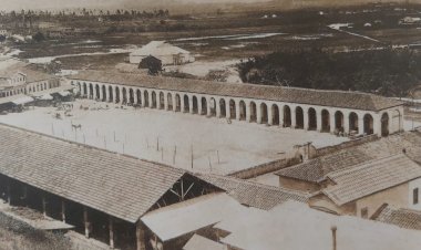 1870 - Antigo Mercado Municipal de São Paulo, na Rua 25 de Março