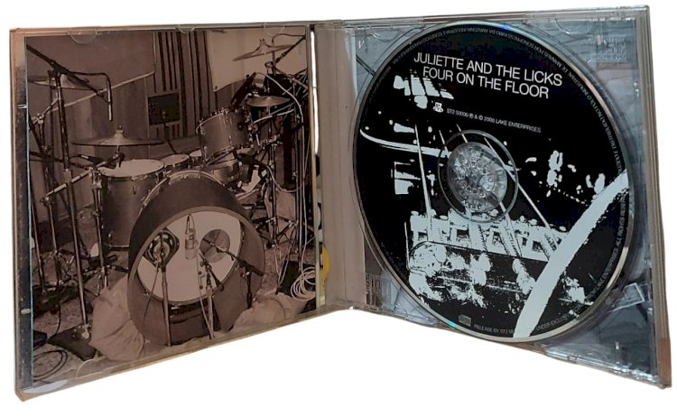 Cd Juliette and The Licks, Four on The Floor
